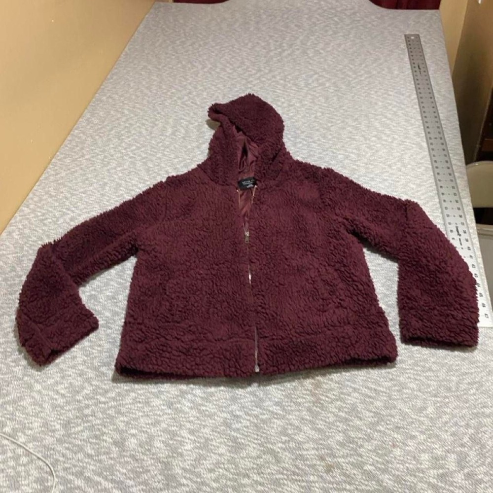 Active USA Burgundy zip-up hoodie women large. SKU-B416